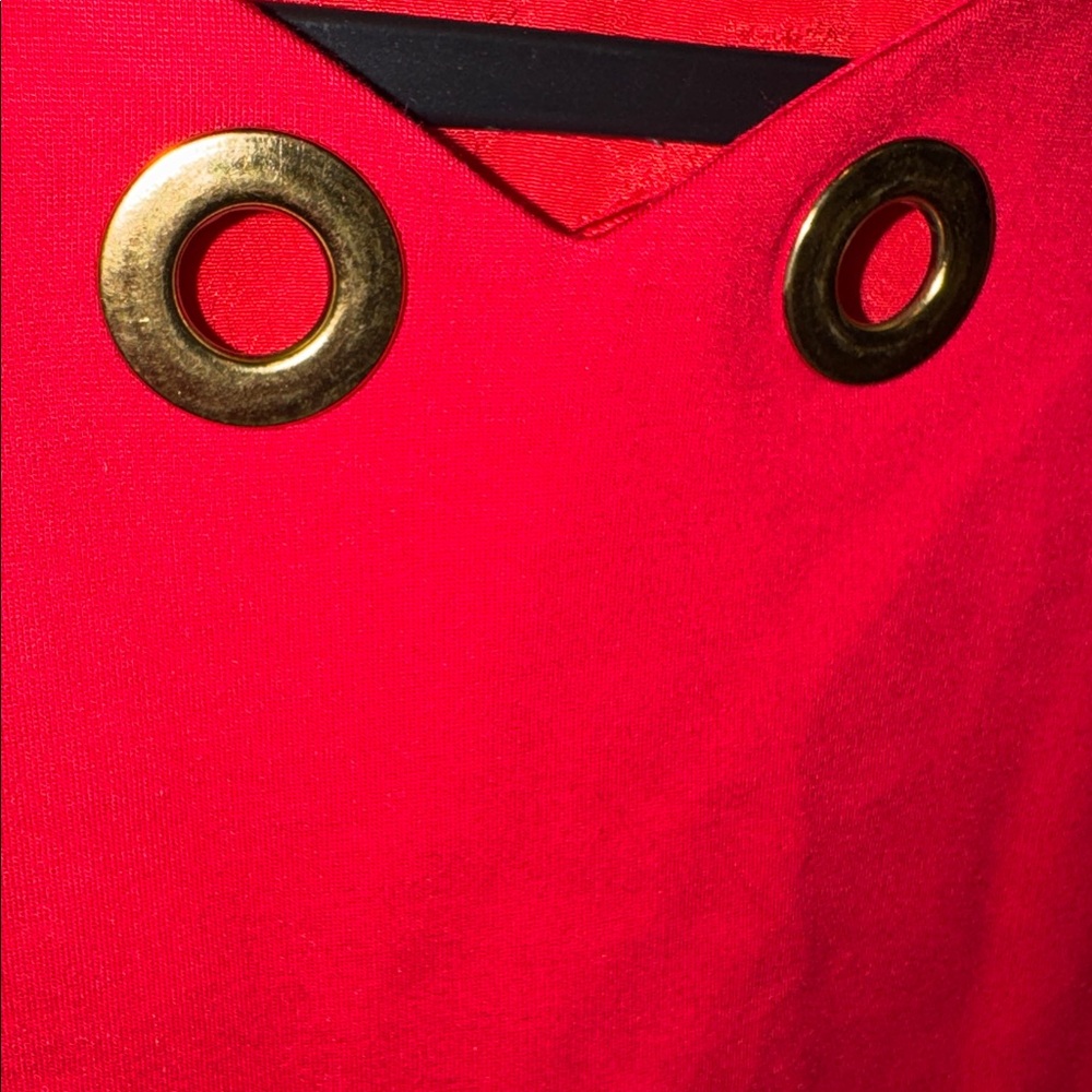 Red Peplum Sheath Dress | Medium-Large Fit | Gold Accent Detail ❤️ - Picture 10 of 17